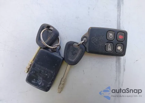 1997 Jaguar Xk8 z USA, uszkodzony, nr VIN SAJGX2749VC011620